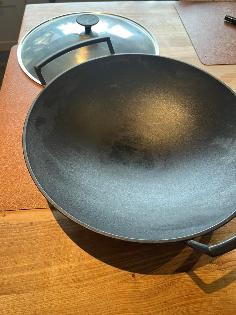 Le creuset gietijzeren wokpan, Ophalen, Gebruikt, Wok, Keramische plaat