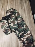 Kostuum leger, Collections, Enlèvement