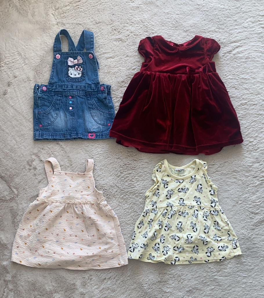 4 kleedjes meisjes, Enfants & Bébés, Vêtements de bébé | Taille 62, Enlèvement, Comme neuf