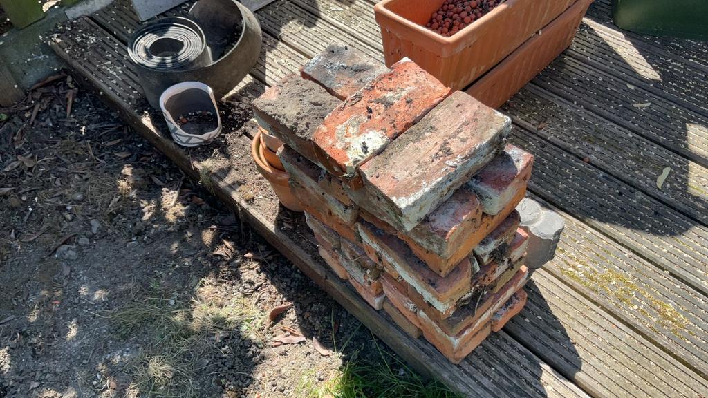 Baksteen. Gratis ophalen, Doe-het-zelf en Bouw, Bouwketen en Schaftketen, Ophalen, Zo goed als nieuw