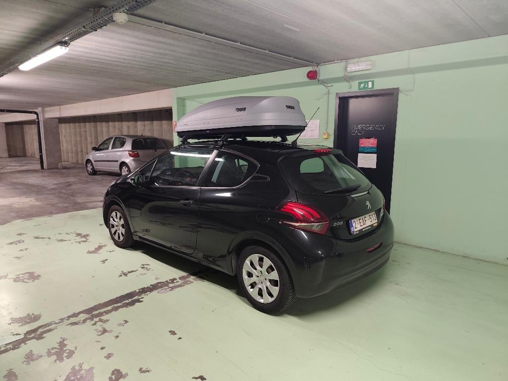 Peugeot 208 Essence 1.2 Année 2016 139000 +- km Euro 6b, Autos, Achat, Cruise Control, 5 places, Particulier