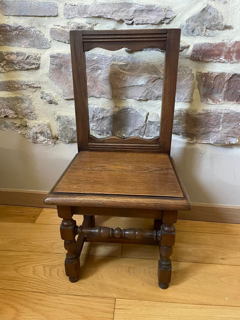 Petite chaise en bois / chaise lorraine, Antiquités & Art, Enlèvement