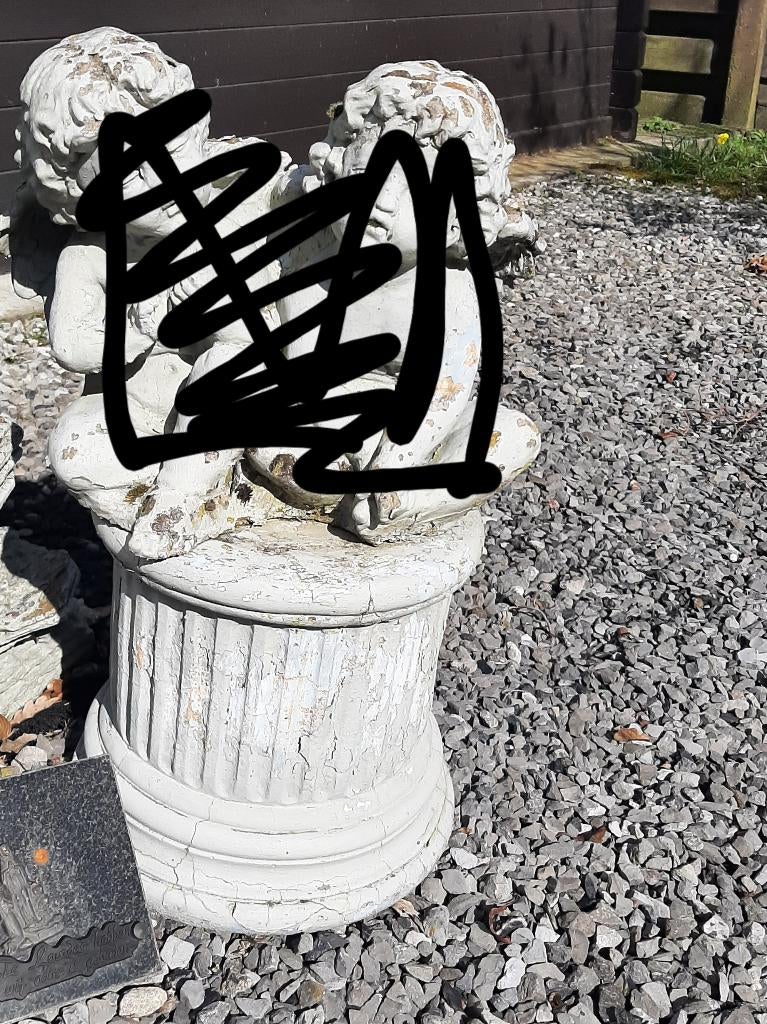 Kleine/lage sokkel  -  Beton, Ophalen, Gebruikt