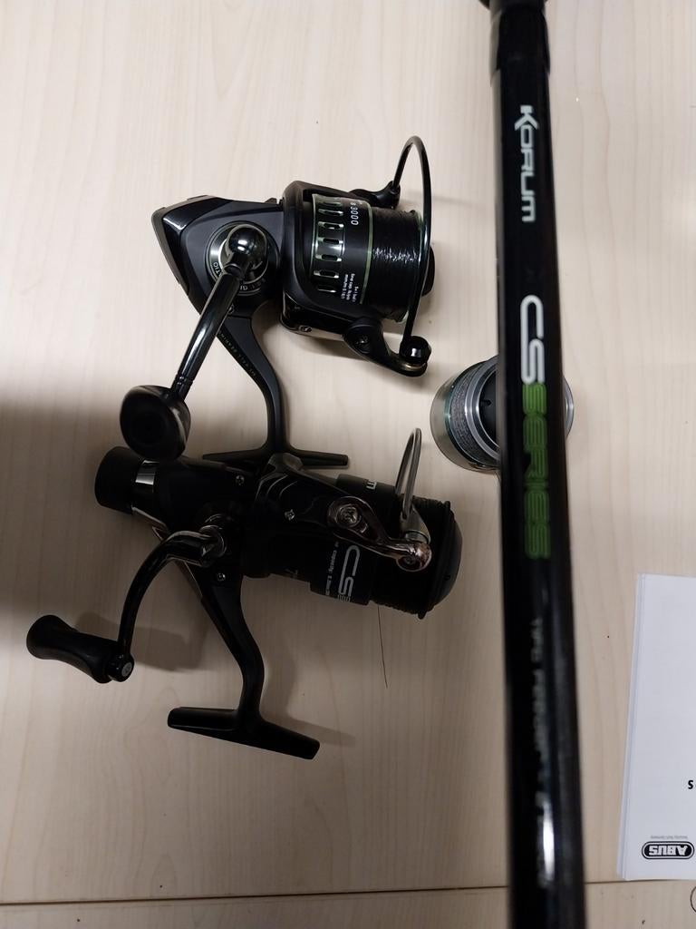 2 feederhengels van korum +2 molens, Watersport en Boten, Hengelsport | Algemeen, Ophalen