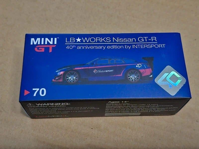 MiniGT #70 InterSport Nissan GT-R, Enlèvement ou Envoi, Comme neuf, Voiture