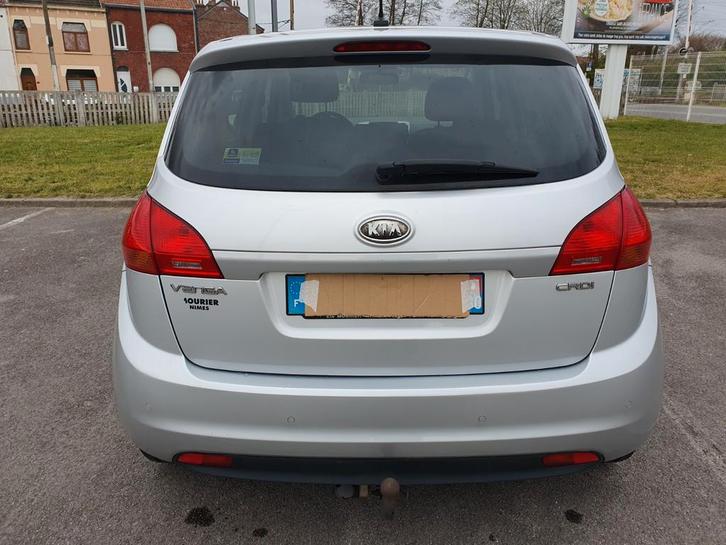 Kia venga 1.6 grdi 115cv 2012, Autos, Kia, Particulier, Venga, Toit panoramique, Radio, USB, Diesel, 5 portes, Argent ou Gris