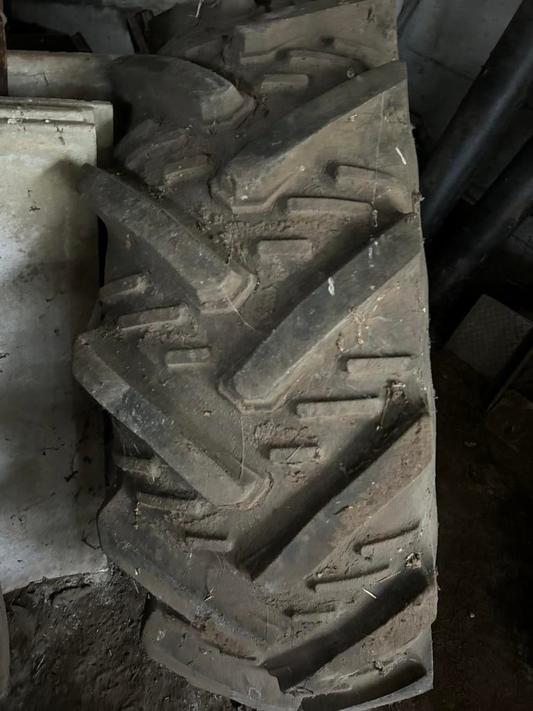 John deere tractorwiele, Zakelijke goederen, Landbouw | Onderdelen | Banden, Velgen en Assen, Ophalen