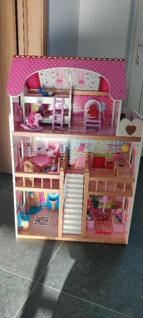 Poppenhuis met meubeltjes en poppetjes, Kinderen en Baby's, Speelgoed | Poppenhuizen, Zo goed als nieuw, Poppenhuis, Ophalen