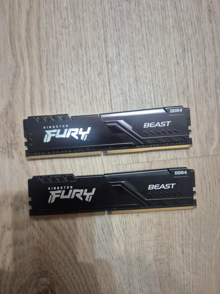 ​Kit RAM 32 Go (2x16) Kingston FURY Beast DDR4 3200MHz, Computers en Software, RAM geheugen, Ophalen of Verzenden, DDR4