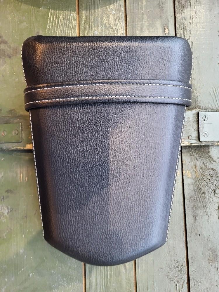 Passagierszitje Royal Enfield Super Meteor 650, Ophalen, Nieuw