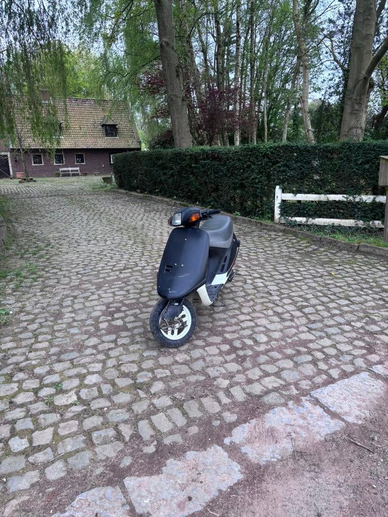 Honda vision klasse a, Fietsen en Brommers, Brommers | Honda, Ophalen, Gebruikt, Overige modellen, 0 versnellingen