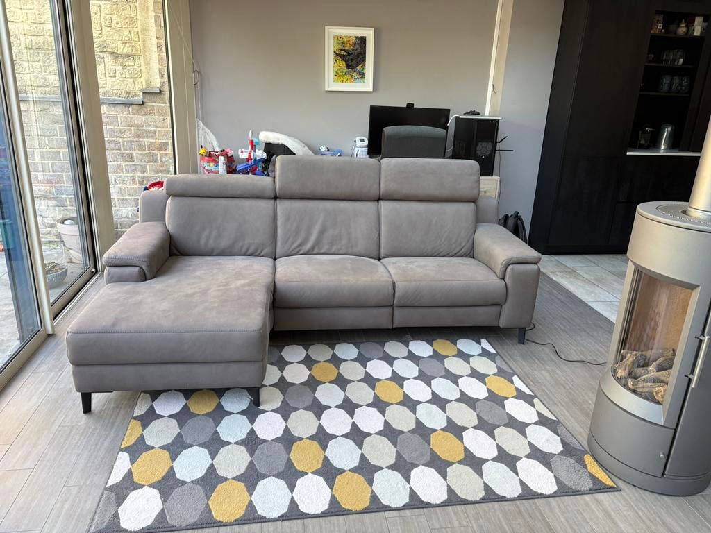 Sofa met longchair en relax in taupe kleur, Ophalen, Zo goed als nieuw, Kunststof, Modern