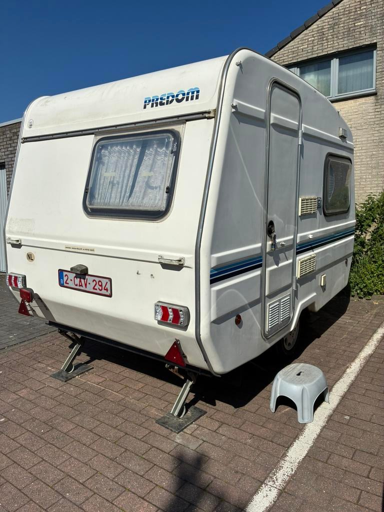 Predom caravan 650kg met nieuwe tent perfecte staat, Caravans en Kamperen, Caravans, Particulier, Predom, Oven, Ophalen