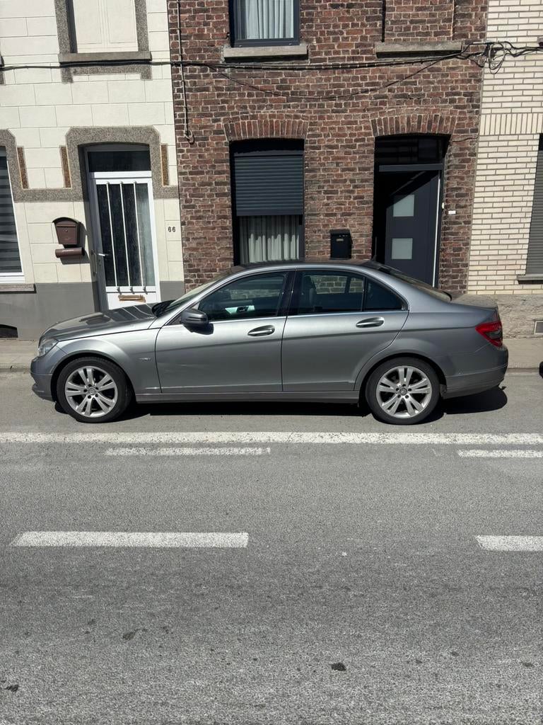 Voiture mercedes c200, Noir, 5 portes, Particulier, Cuir et Tissu