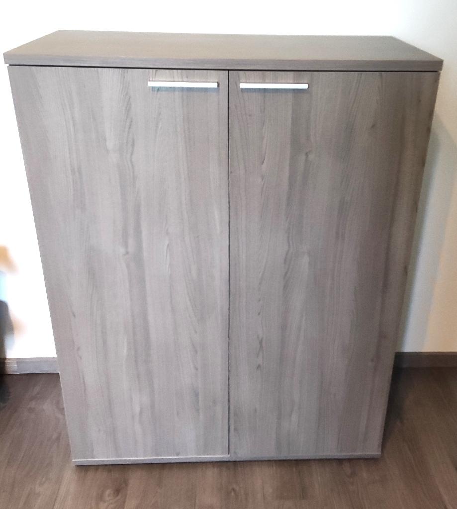 1 opbergkast momenteel gebruikt voor bureau papieren, Ophalen, Zo goed als nieuw, Met deur(en)