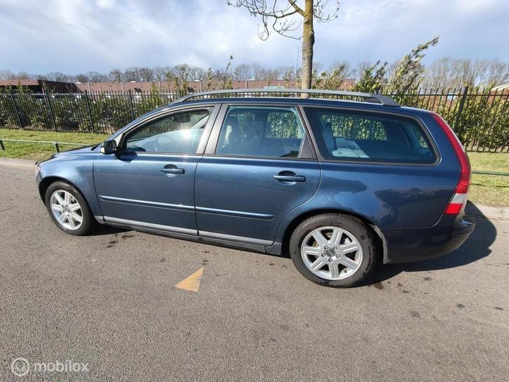 Volvo V50 2.4i Summum, Autos, Volvo, Achat, V50, ABS, Airbags, Air conditionné, Alarme, Ordinateur de bord, Verrouillage central