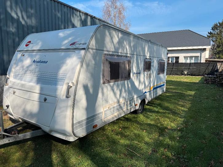 Caravan Burstner 510TS, Caravans en Kamperen, Caravans, Particulier, Frans bed, Disselslot, Douche, Hordeur, Kachel, Koelkast