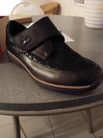 Schoenen met velcro sluiting - maat 42, Kleding | Dames, Schoenen, Ophalen of Verzenden, Zo goed als nieuw, Zwart