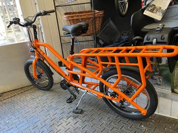 Nieuwe elektrische bakfiets met lange staart beschikbaar voor biedingen