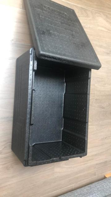 Thermische box cambro beschikbaar voor biedingen