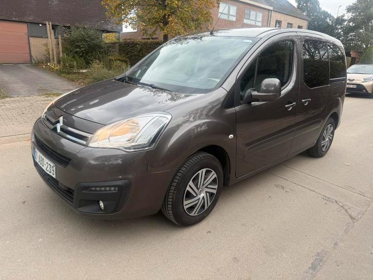 Citroën berlingo Pure Tech 12i/80dkm/2016/1ste eigenaar, Auto's, Bestelwagens en Lichte vracht, Bedrijf, Citroën, Benzine, Ophalen