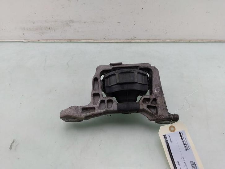 MOTORSTEUN Ford Focus 3 (|DV616F012HA|1742411|CV616F012GA|), Auto-onderdelen, Ophanging en Onderstel, Ford, Gebruikt