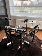 Roland TD-02 elektrische drum (inc.Drumboek,drumstiks), Muziek en Instrumenten, Drumstellen en Slagwerk, Ophalen, Zo goed als nieuw