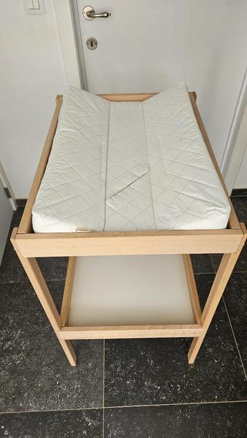 Verzorgingstafel ikea met kussen, Enlèvement, Utilisé, Coussin à langer, Autres marques