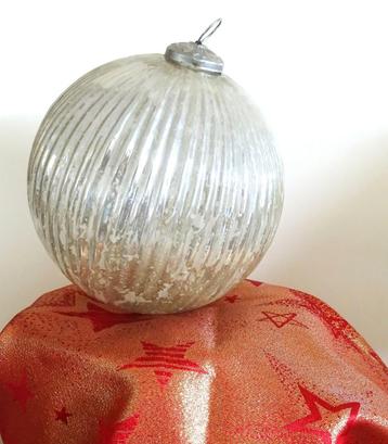 Mega vintage glazen kerstbal heksenbal, mooie patina beschikbaar voor biedingen