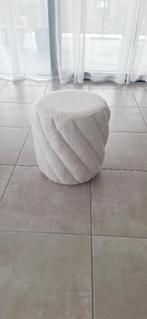 Zachte witte poef, Huis en Inrichting, Ophalen, Minder dan 50 cm, Rond, Minder dan 50 cm