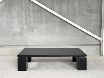 Vintage brutalist coffeetable door Arflex beschikbaar voor biedingen
