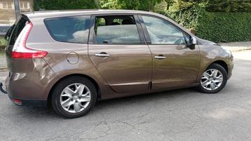 Renault MeganeScenic 1.5D Bj 2011 170000km 7 plaatsen Airco beschikbaar voor biedingen