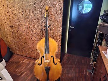 COLLECTIE CONTRABASSEN beschikbaar voor biedingen