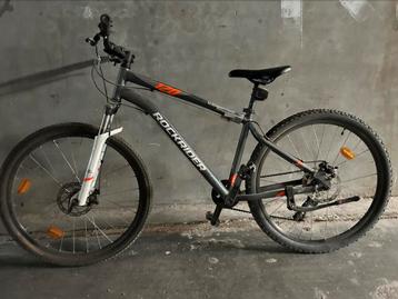 Fiets te koop beschikbaar voor biedingen