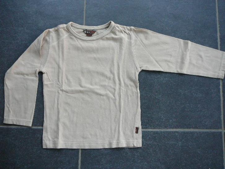 effen lichtbruine longsleeve, Kinderen en Baby's, Kinderkleding | Maat 104, Gebruikt, Jongen, Shirt of Longsleeve, Ophalen of Verzenden