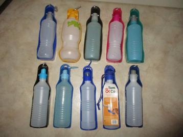 drinkflessen voor honden beschikbaar voor biedingen