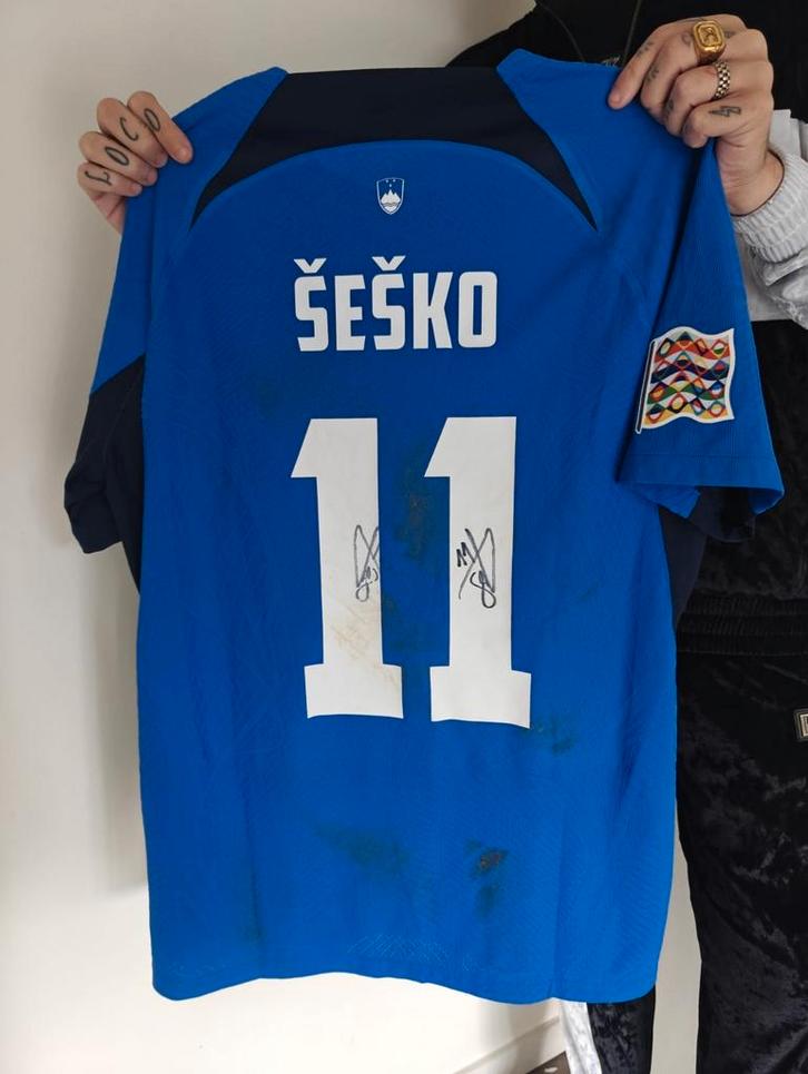 Slovenië matchworn shirt Benjamin Sesko met certificaat, Verzamelen, Sportartikelen en Voetbal, Zo goed als nieuw, Shirt, Ophalen of Verzenden