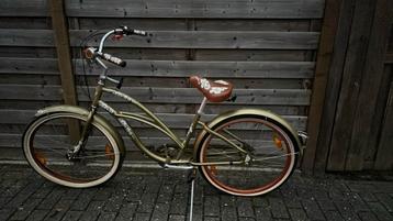 Strand fiets banden plat beetje werk aan disponible aux enchères