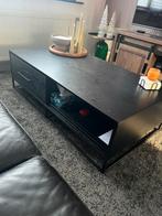 Salontafel, Enlèvement, Utilisé