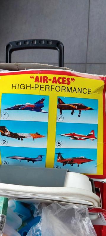 Air aces zweefvliegtuigen 6 soorten, Enlèvement ou Envoi, Neuf