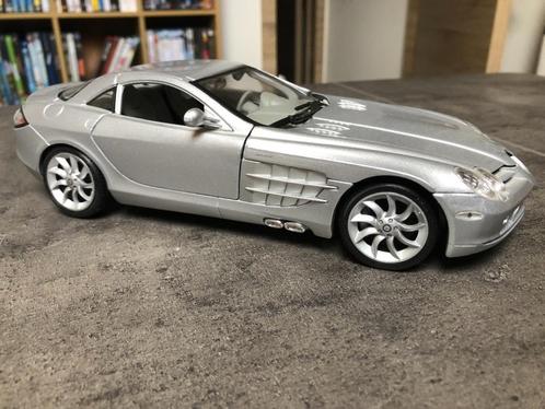 Mercedes-Benz SLR 2003 (1/18), Hobby en Vrije tijd, Modelauto's | 1:18, Zo goed als nieuw, Auto, Maisto, Ophalen