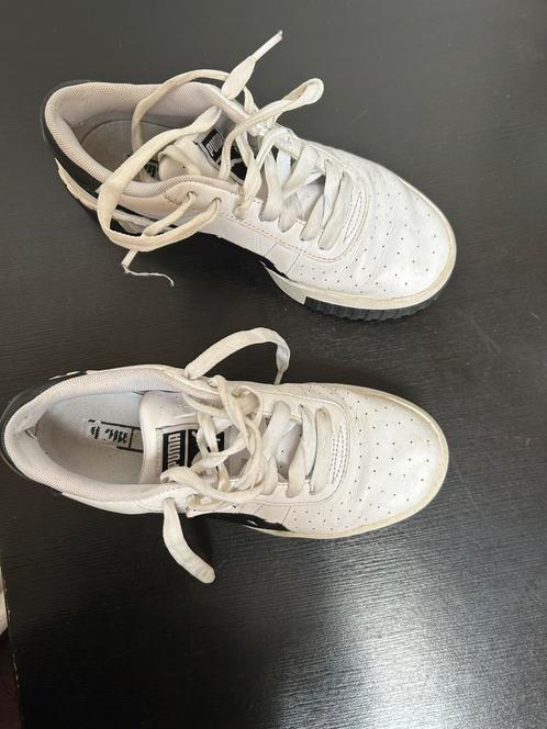 Puma Cali Brushed sneakers in maat 39, Sport en Fitness, Basketbal, Zo goed als nieuw, Ophalen of Verzenden
