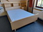 Slaapkamer, bed, nachtkastje, boekenrek, commode, Ophalen, Gebruikt