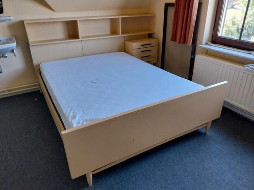 Slaapkamer, bed, nachtkastje, boekenrek, commode, Huis en Inrichting, Slaapkamer | Complete slaapkamers, Gebruikt, Ophalen