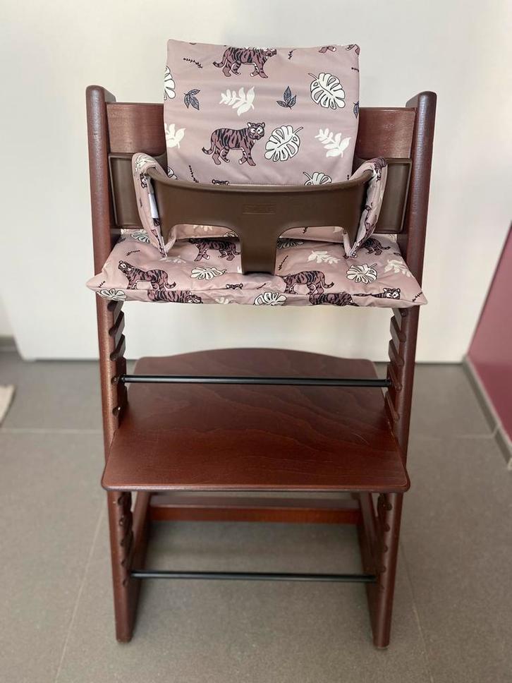 Triptrap walnoot compleet met accessoires - nieuwstaat, Kinderen en Baby's, Kinderstoelen, Zo goed als nieuw, Ophalen