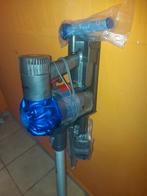 Dyson v6 slim origin complet+support mural etc, Ophalen of Verzenden, Zo goed als nieuw, Reservoir, Stofzuiger