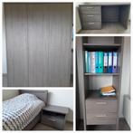 5 delig (3deurs kleerkast,bed+nachtkastje,bureau,boekenkast), Ophalen, Zo goed als nieuw