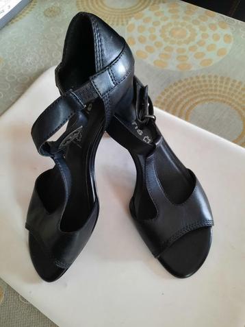 chaussure ouverte noire taille 37, Enlèvement, Neuf, Tamaris, Noir