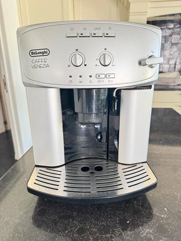 Delonghi koffiemachine beschikbaar voor biedingen