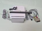 Wii spelcomputer + 4 dvd's + board, Ophalen, Zo goed als nieuw, Met 3 controllers of meer, Met games